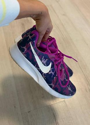 Кросівки спортивні nike