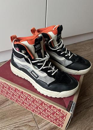 Зимове взуття vans & napapajri ultrarange exo