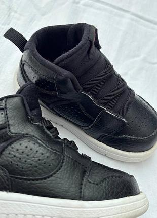 Дитячі чорні кросівки jordan access td 9