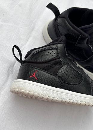 Дитячі чорні кросівки jordan access td 8