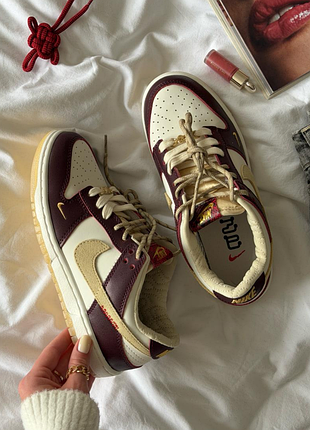Sb dunk lx white maroon