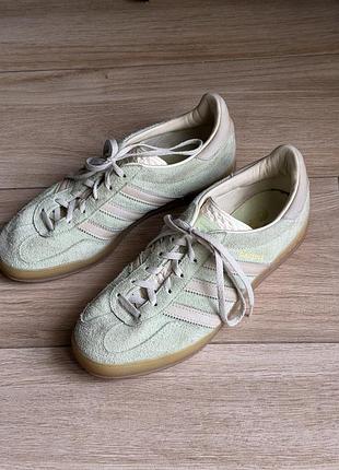 Кеди adidas gazelle м'ятні 40,5 розмір