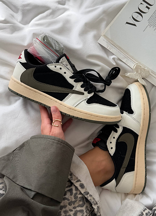 Air 1 low x  olive 5