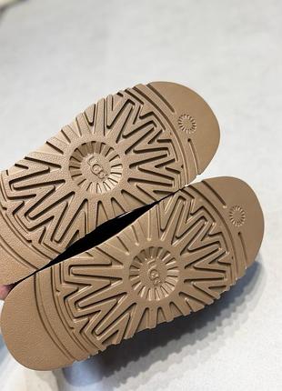 Жіночі черевики ugg кросівки 8