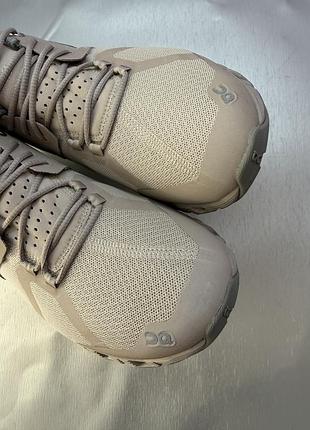 Кроссовки on cloud 6 waterproof sand desert 8