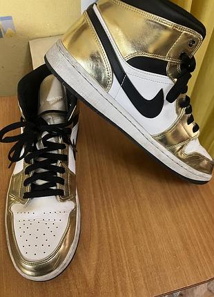 Кросівки jordan gold 3
