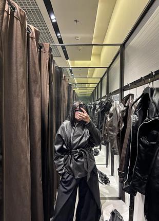 Курточка zara нова 2