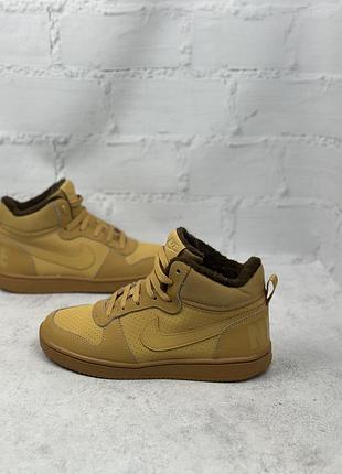 Жіночі черевики nike