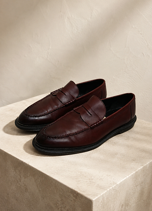 Лофери від бренду dr. martens