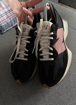 Стильні кросівки new balance 327 10