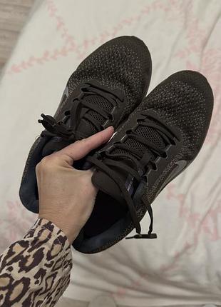 Кросівки nike,