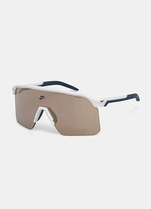 Urbanshop com ua nikeсонцезащитные очки expedition белые ib6563x размеры запитуйте