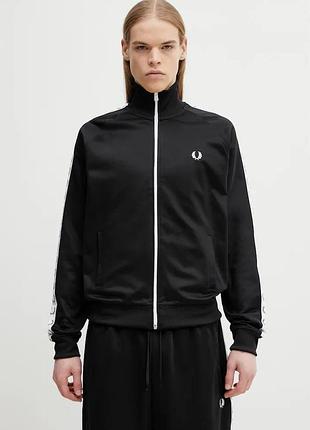 Urbanshop com ua fred perryкофта fred perry колір чорний з аплікацією j4620 розміри запитуйте