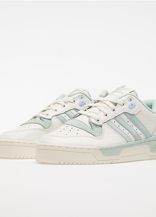 Кросівки adidas rivalry low унісекс р.41