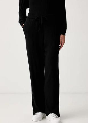 Urbanshop com ua hugoштаны loungwear женские с вискозой hugo heart pant черные high waist 50566660 размеры запитуйте