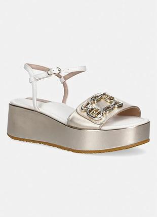Urbanshop com ua liu joсандалі liu jo flo 01 колір золотий на платформі sa6137px026s1052 розміри запитуйте