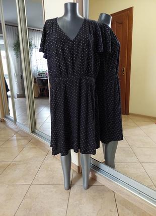 Чарівне в горох плаття 👗