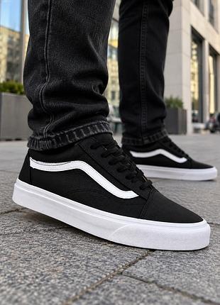 Кроссовки vans