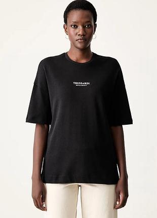 Urbanshop com ua trussardiфутболка женская хлопковая черная g0286000327n размеры запитуйте
