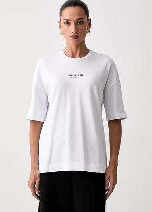 Urbanshop com ua trussardiфутболка женская хлопковая белая g0286000327n размеры запитуйте