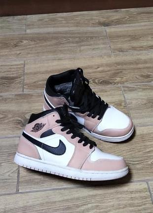 Жіночі зимові кросівки nike,р 37