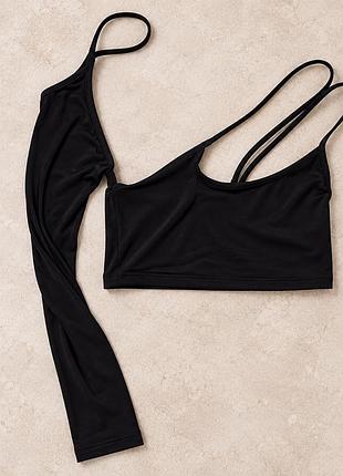 Топ prettylittlething чорний xs-m