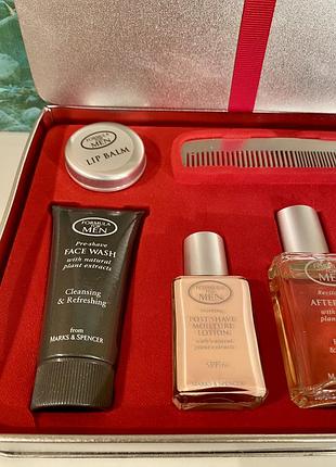 Англія 🇬🇧 marks & spencer чоловічий подарунковий набір для догляду та гоління з 6 одиниць у металевій коробці 4