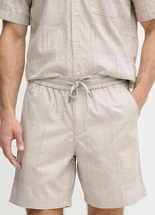 Urbanshop com ua boss orangeшорты chino мужские хлопковые бежевые regular waist 50559371 размеры запитуйте