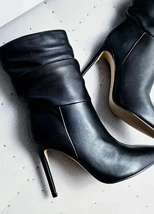 Nine west оригінал чорні шкіряні ботильони на шпильці