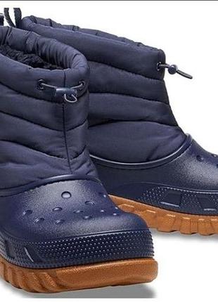 Зимние сапоги crocs duet max casual. цвет 
navy.