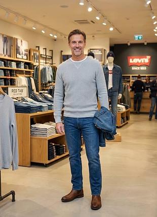 Чоловічий джемпер levi’s сірий 100% бавовна в розмірі s-m
