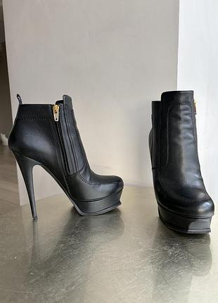 Ботільони ysl