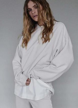 Urbanshop com ua muuv.бавовняна кофта muuv. 1990 жіноча колір бежевий однотонна розміри запитуйте