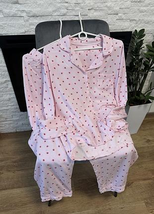 Піжамний костюм