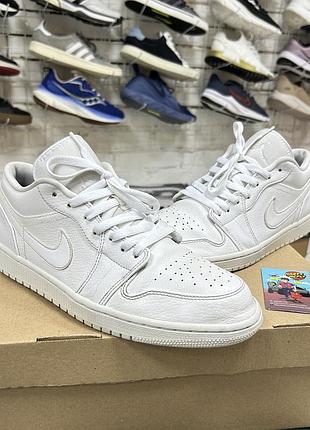 Чоловічі кросівки air jordan 1 оригінал з натуральної шкіри клачичні баскетбольні білі кеди повсякденні стильні трендові на осінь весну бу 44-44.5 р