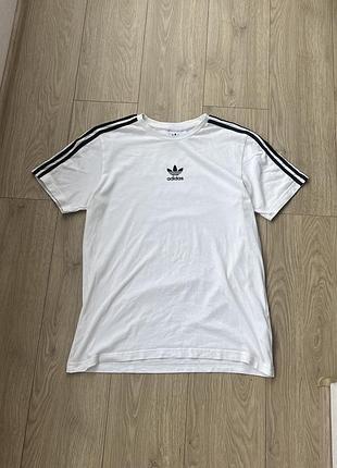 Футболка adidas