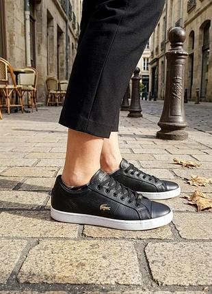 Женские кроссовки lacoste