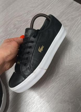 Женские кроссовки lacoste 4