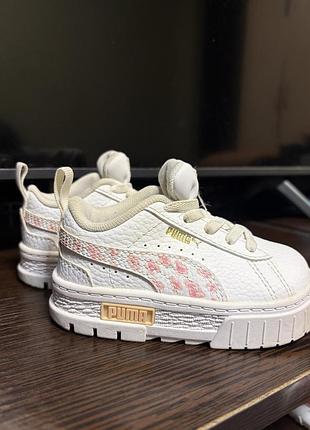 Кросівки для дівчинки puma білі з рожевим