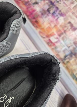 Кроссовки skechers 10