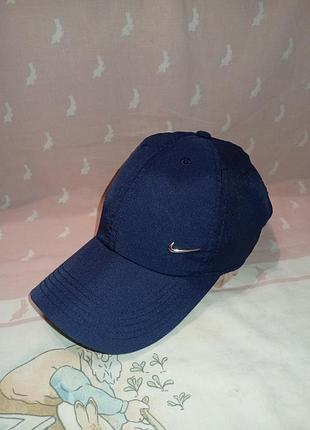 Кепка nike metal logo