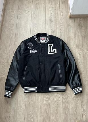 Бомбер  lonsdale