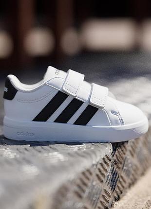 Кроссовки детские adidas