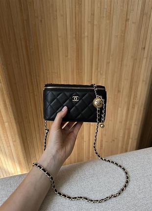 Сумка classic black lambskin pearl crush vanity bag