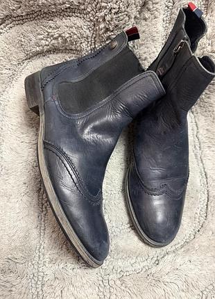 Черевики tommy hilfiger 40 р.,шкіра,індія