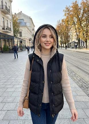 Тепла жіноча жилетка з капюшоном на хутрі (danim co / jack wills) — стан ідеальний! m/l