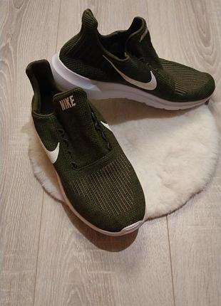 Кросівки nike