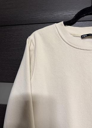 Молочний екрю світшот zara 2