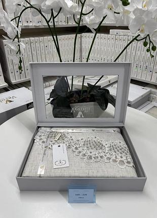 Скатертина тефлонова лляна овальна verolli з мереживом 160 на 220 см marina