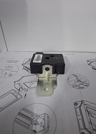 Зуммер бесключевого доступа mitsubishi outlander (gf-gg) 2012-2022 код запчасти 8637а114 оригинал, состояние отлично без дефектов